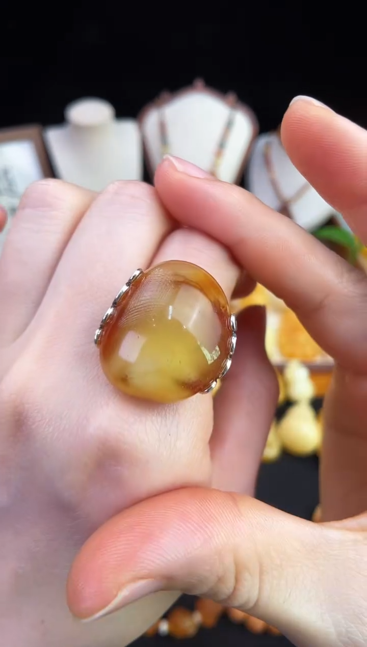 琥珀未镶嵌珠宝奇石柒月
