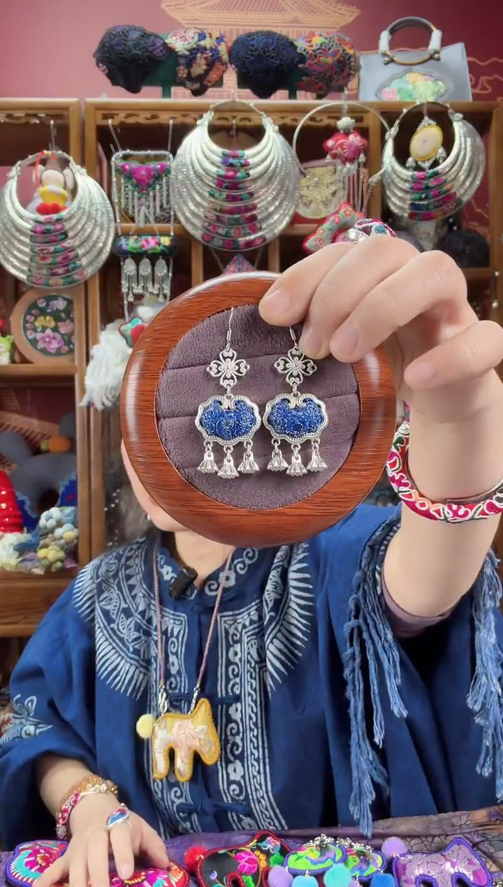 刺绣耳环124甜甜家