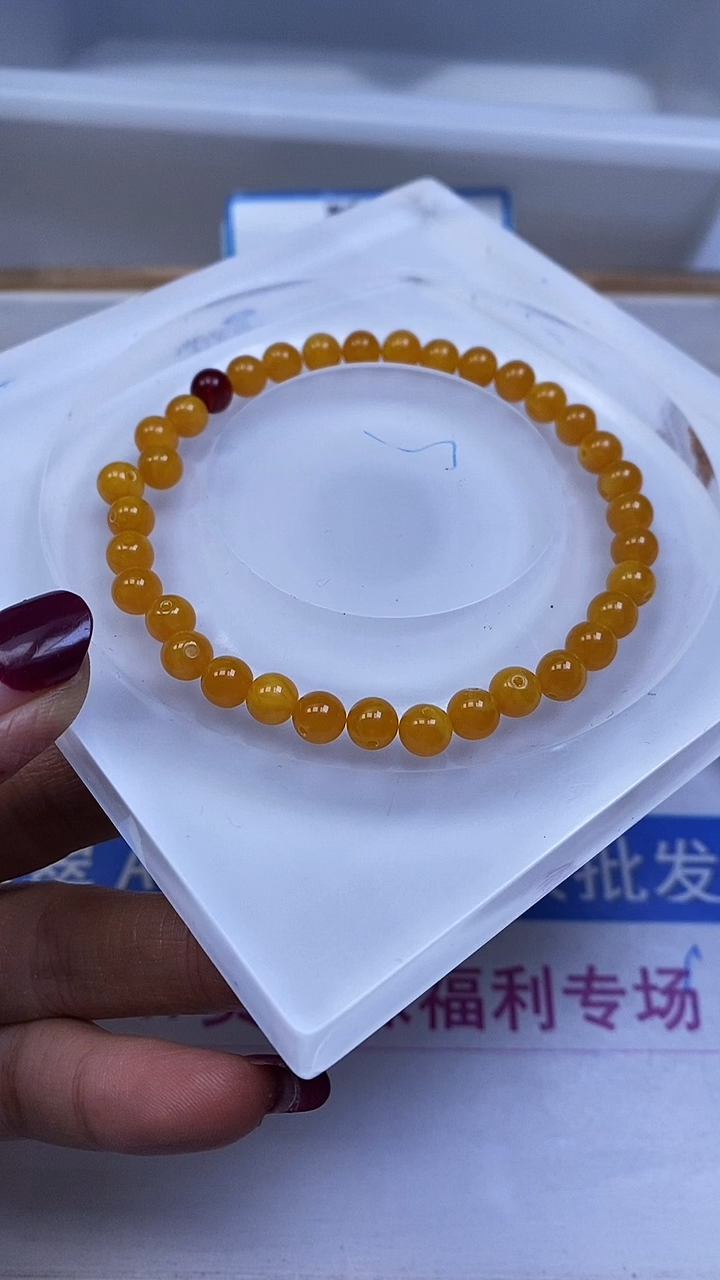 裸石蜜蜡未镶嵌M2 鸡油黄蜜蜡6mm30个8.8元