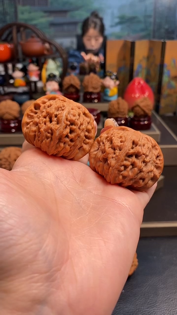 【闪购商品】文玩核桃把件H 753四座楼45尺