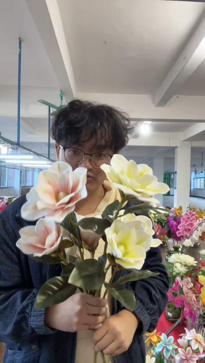 【闪购商品】仿真花朵大玉兰花2束