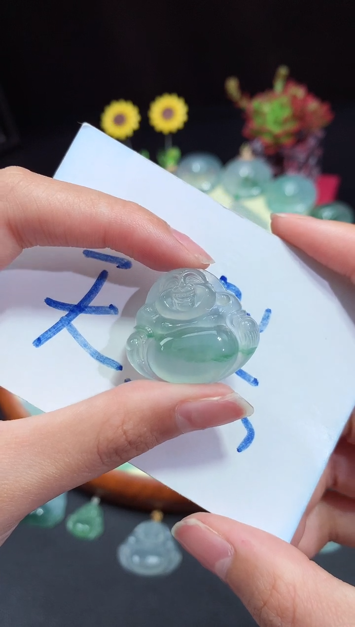 【闪购商品】翡翠颈饰未镶嵌佛公