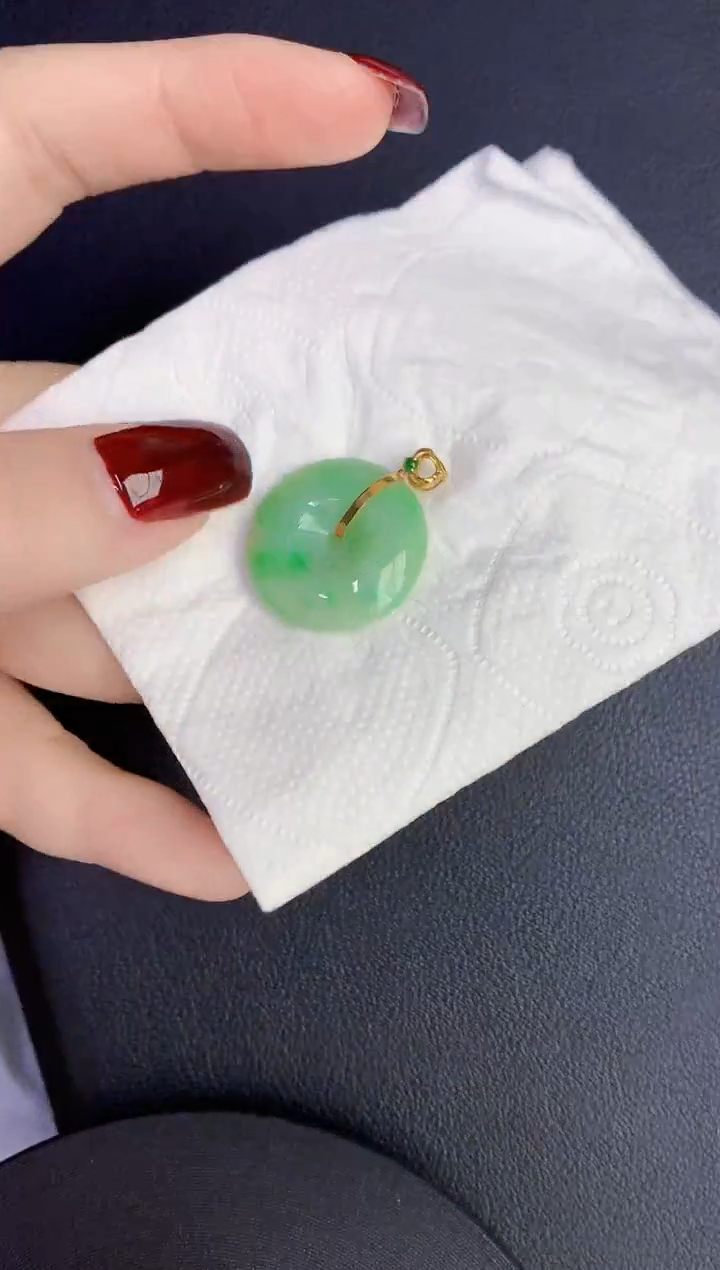 颈饰18K金镶嵌翡翠缅甸天然翡翠a货