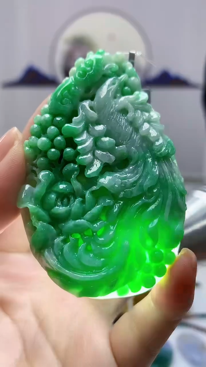 【闪购商品】定制翡翠未镶嵌5145mm-毛货挂件74