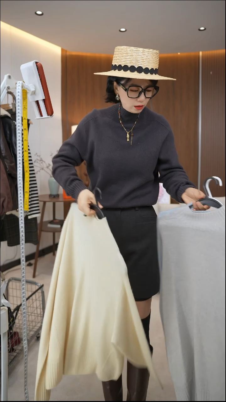 奶黄色针织衫~~~~~~~~~~~~