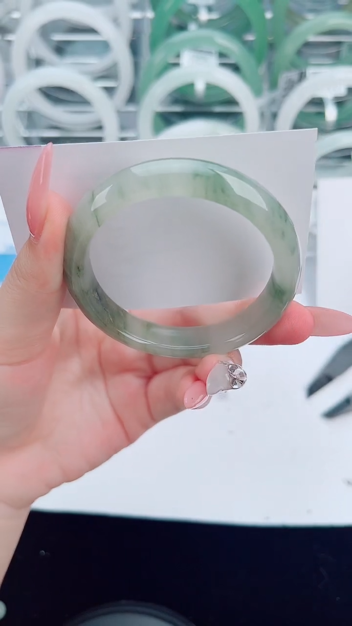 未镶嵌手镯石英质玉63-51/52