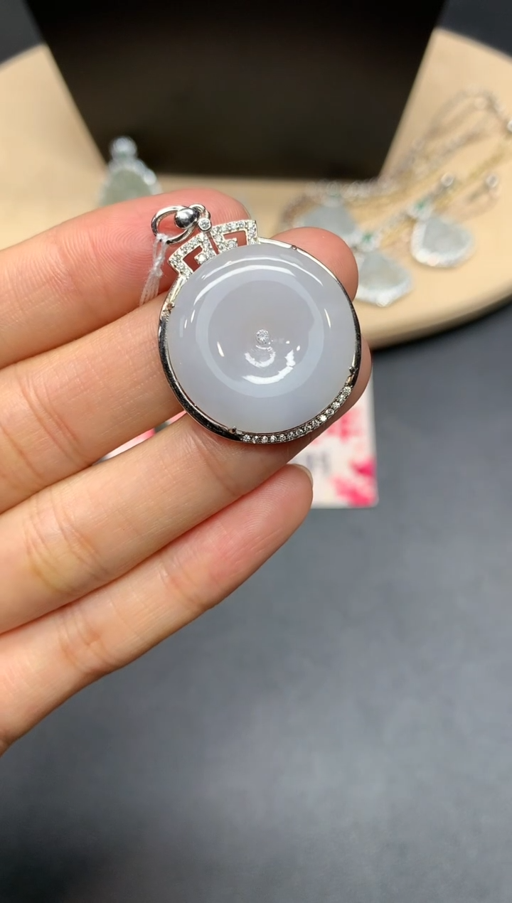 【闪购商品】翡翠吊坠(不含链)银S925镶嵌平安扣【多样性发其一】