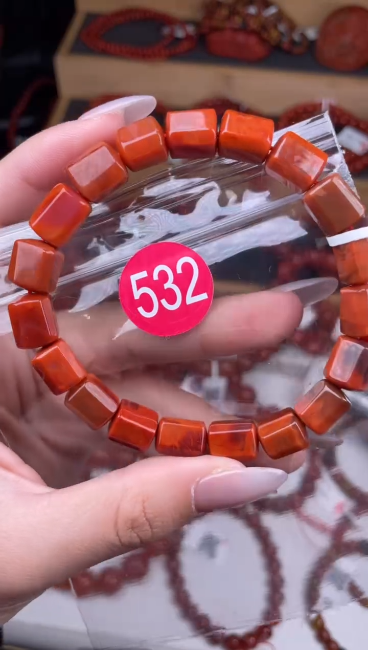 【闪购商品】南红玛瑙珠宝奇石未镶嵌532-9