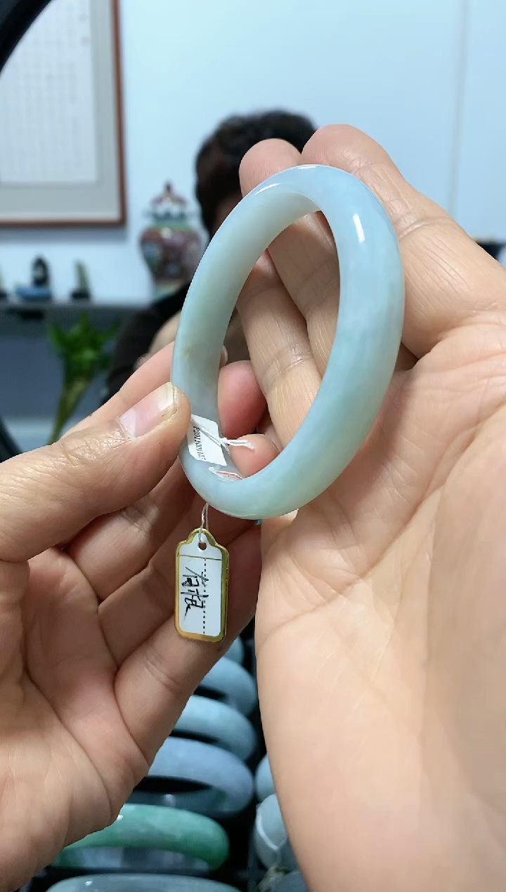 【闪购商品】翡翠手镯未镶嵌手镯57.5