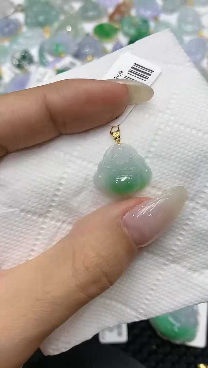 颈饰18K金镶嵌翡翠111111111111