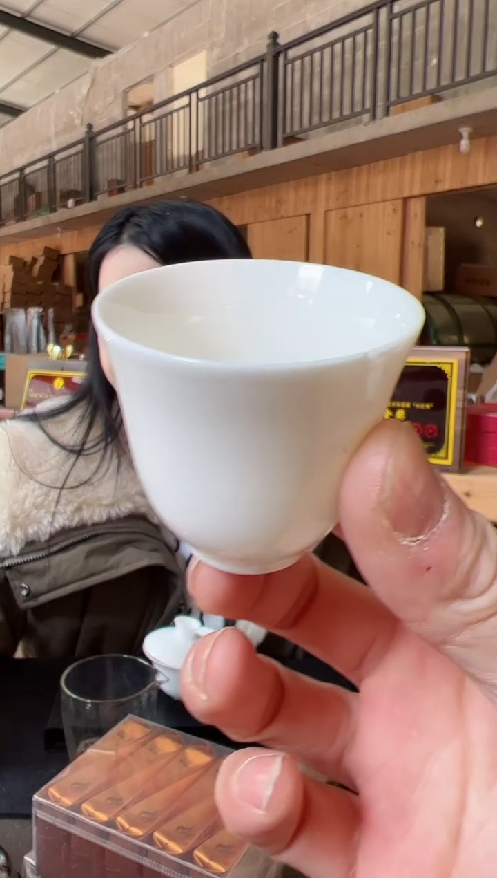 【闪购商品】荒野红50g主人杯······