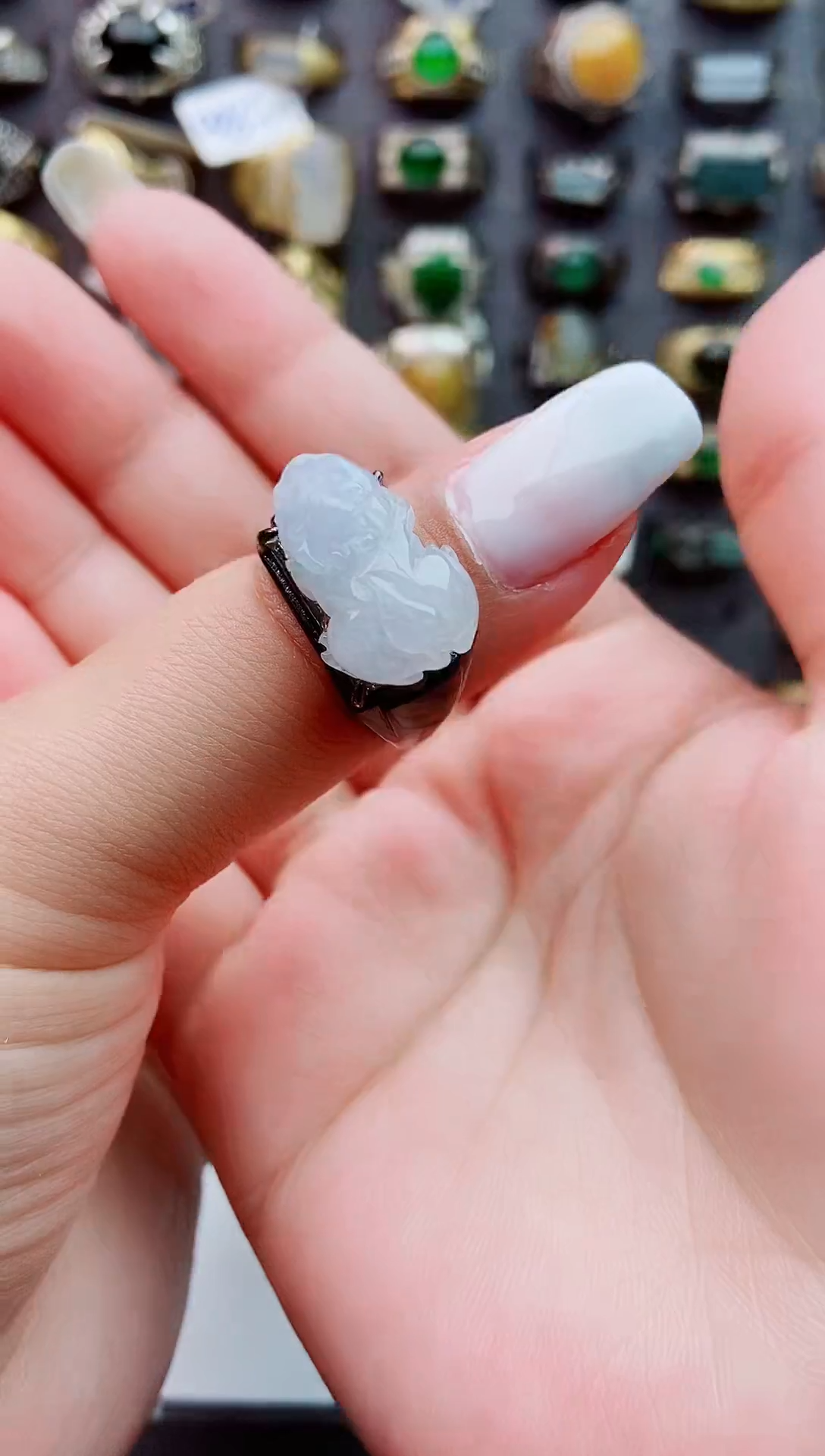 银S925镶嵌戒指翡翠贾****?天然翡翠男戒