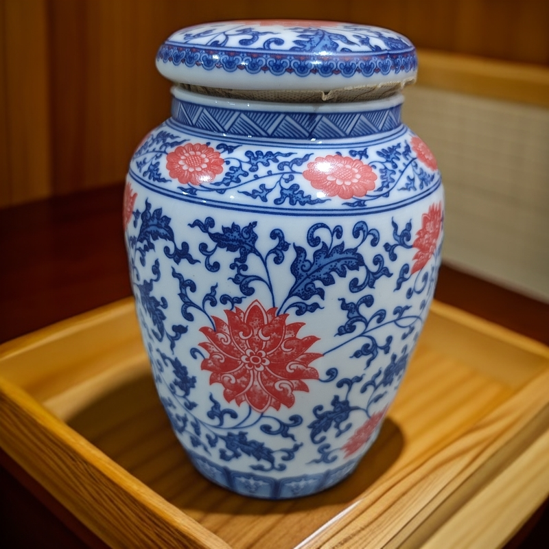 高度19口径8景德镇陶瓷青花釉里红缠之茶叶罐185