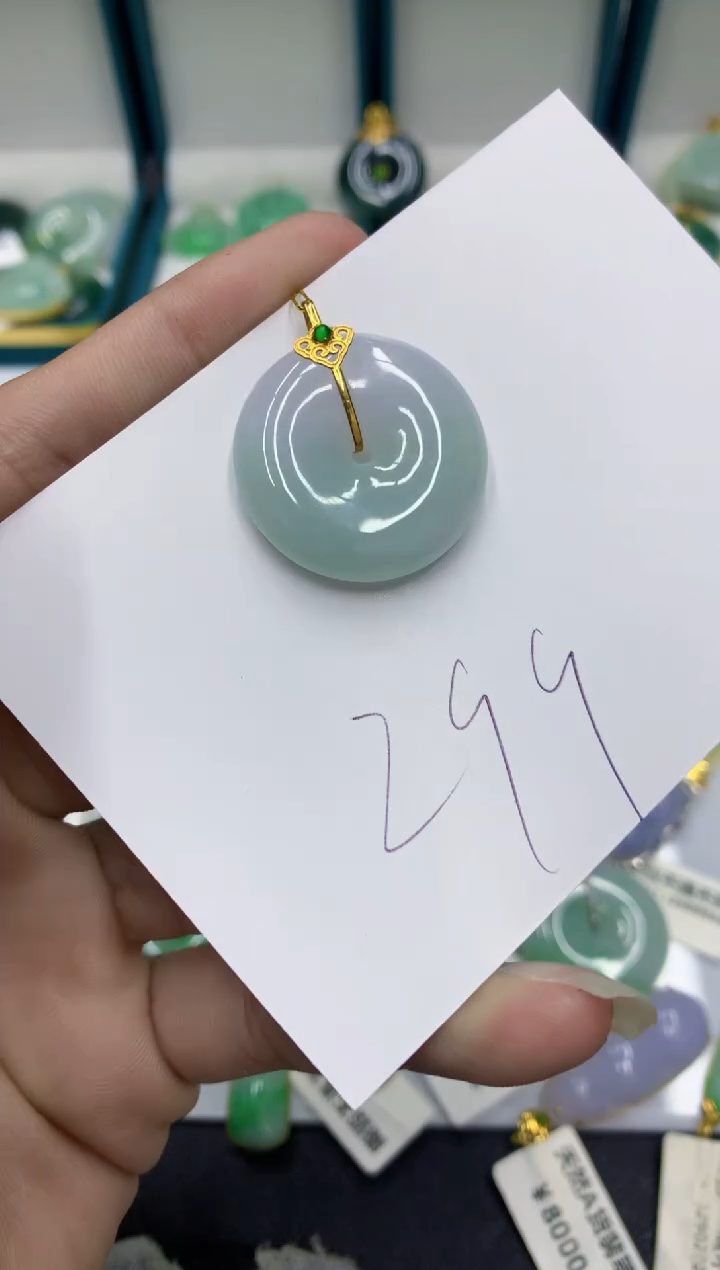 【闪购商品】翡翠颈饰18K金镶嵌翡翠