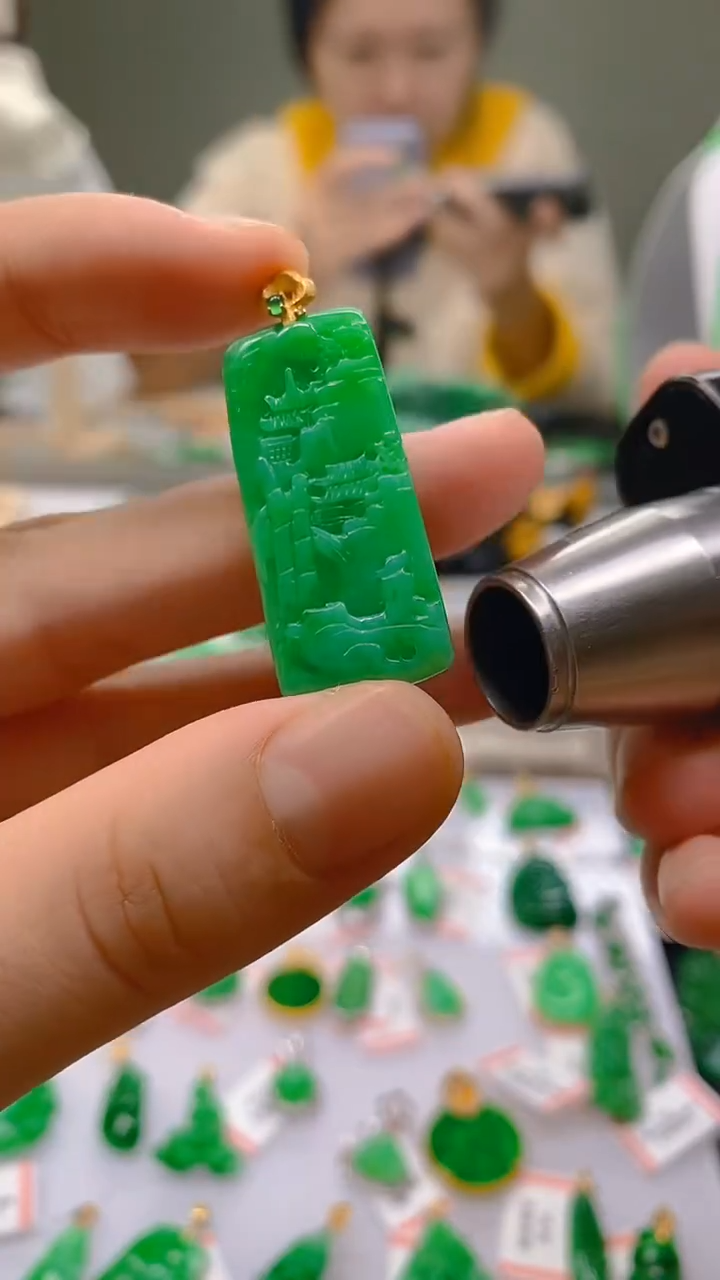 【闪购商品】翡翠颈饰18K金镶嵌新号开播，全场乱卖