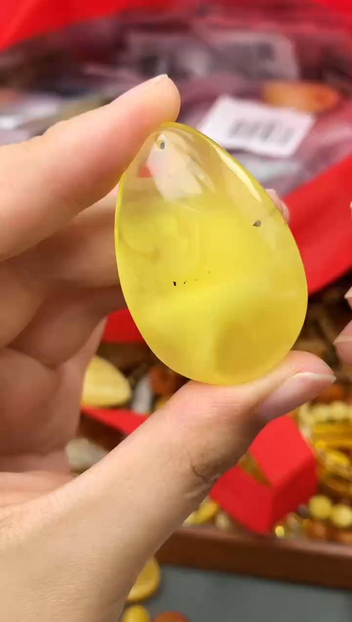 【闪购商品】未镶嵌琥珀珠宝奇石165