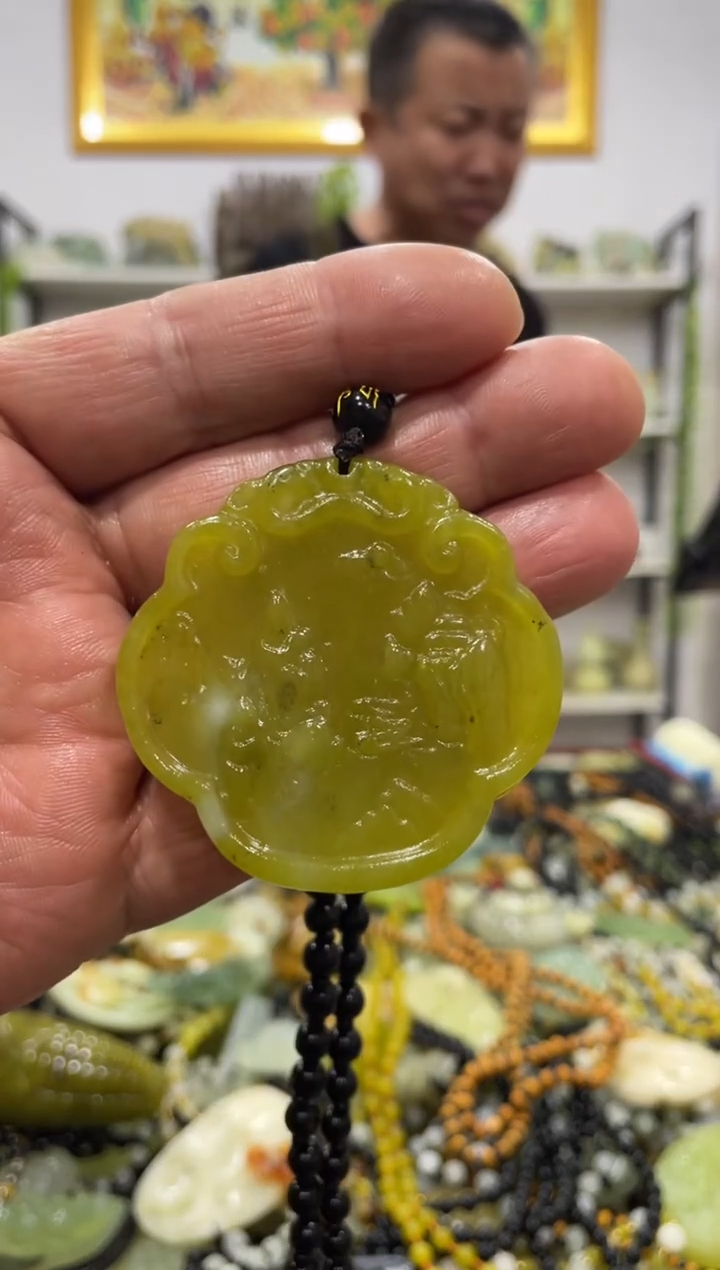 【闪购商品】岫玉吊坠未镶嵌           