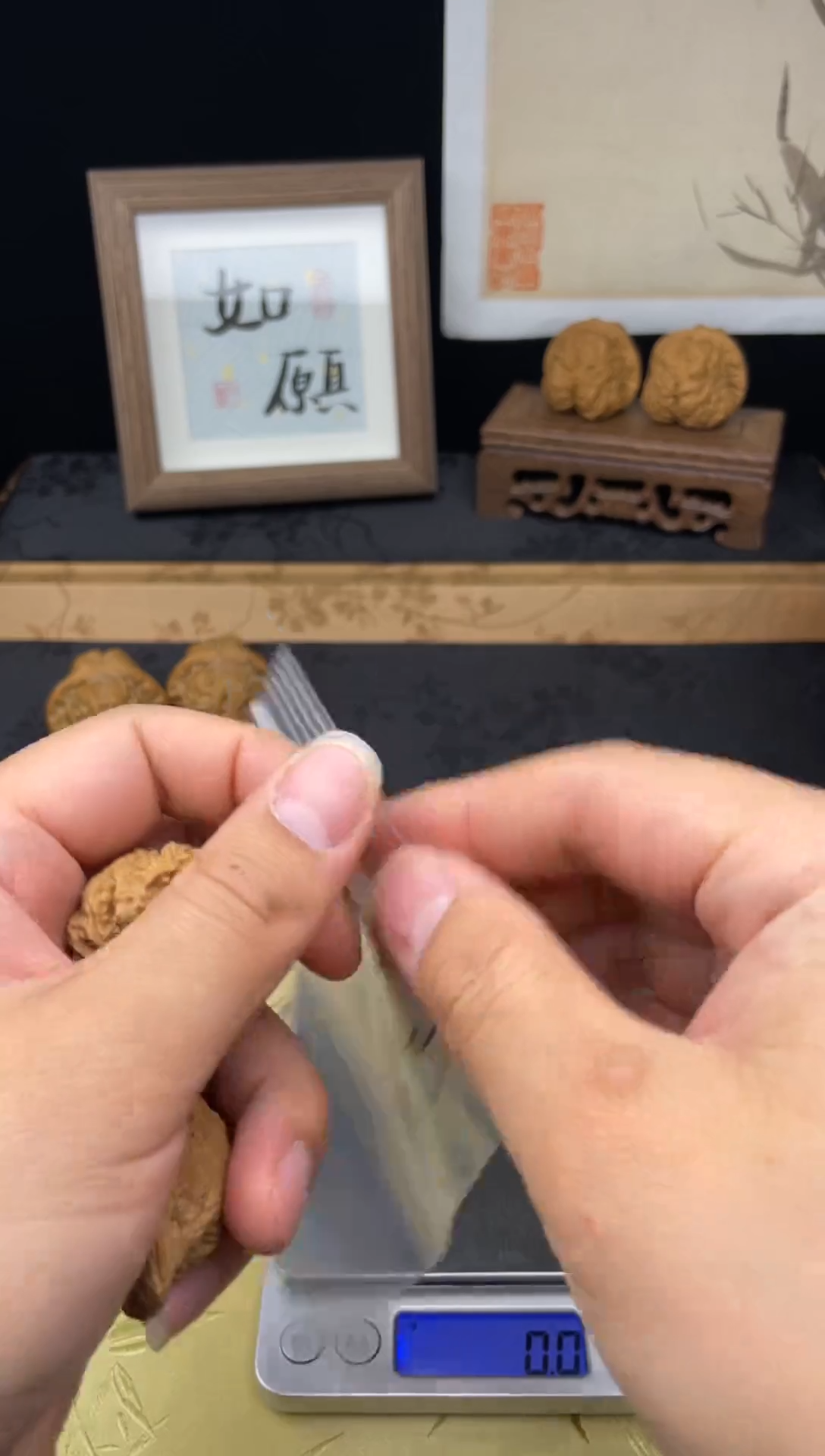 【闪购商品】文玩核桃吊坠满天星随机核桃一对