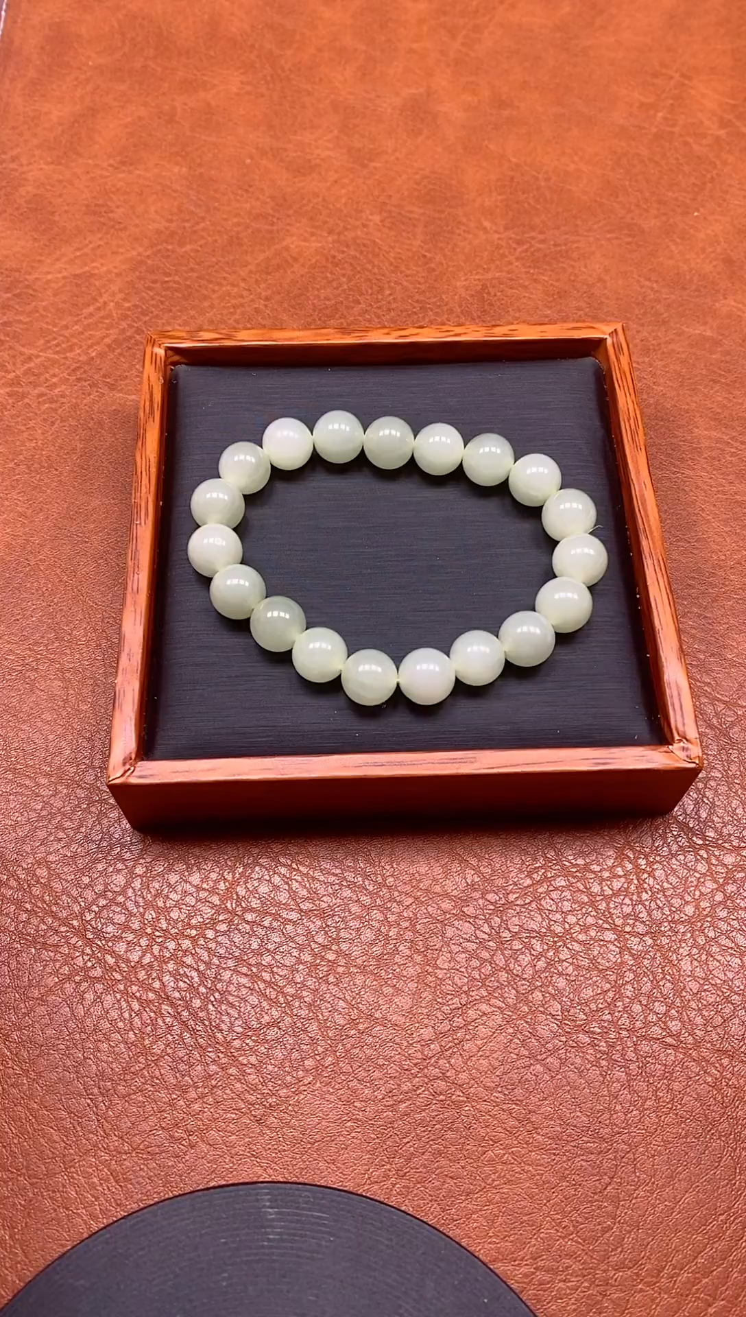 颈饰未镶嵌和田玉青海料手串