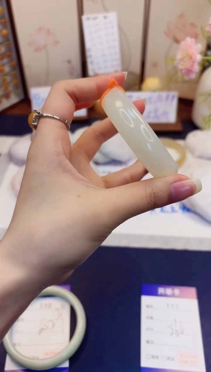 【闪购商品】石英质玉手镯未镶嵌111-晴水-圈口56