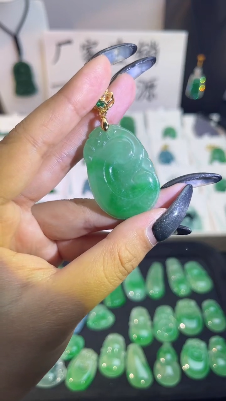 【闪购商品】翡翠手串未镶嵌翡翠颈饰未镶嵌天然翡翠吊坠