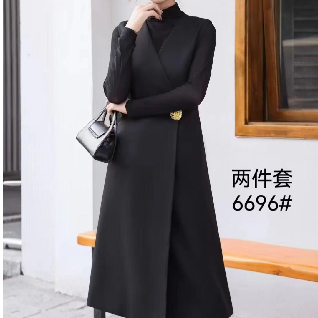 显瘦圆领秋季无袖连衣裙修身百搭气质