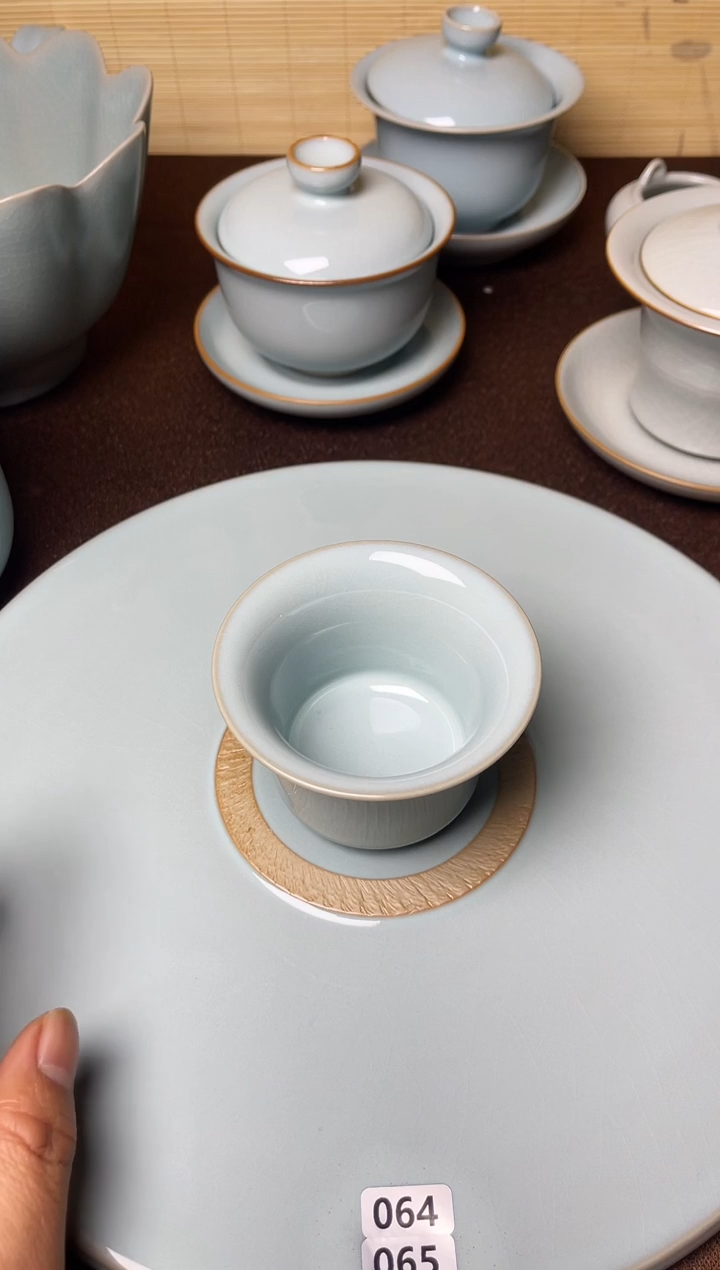 特价清仓-微瑕天青釉纯手工马蹄杯