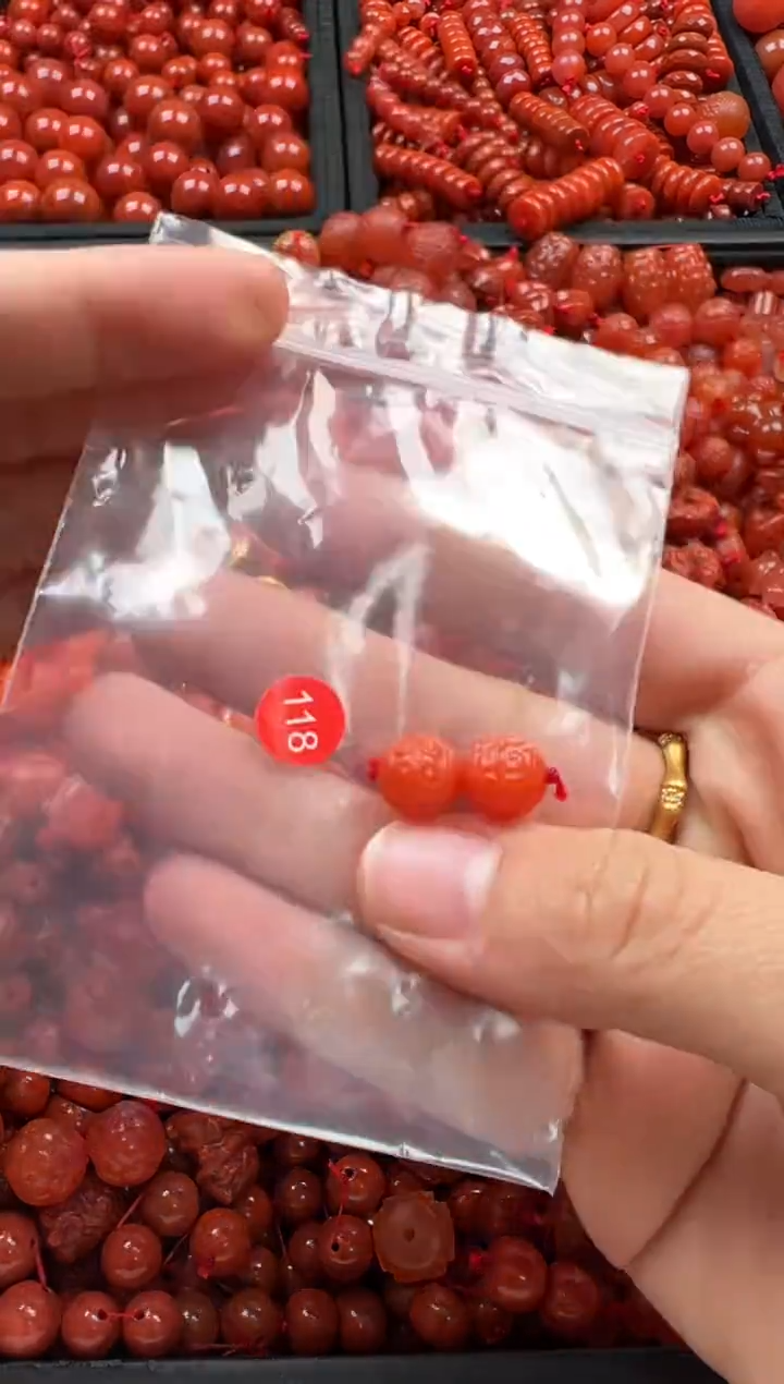 【闪购商品】南红玛瑙颈饰未镶嵌1