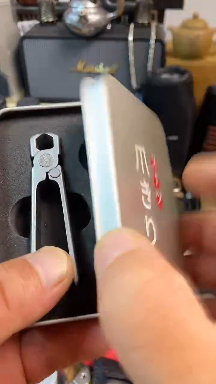 瓷片闪购商品，如图所示