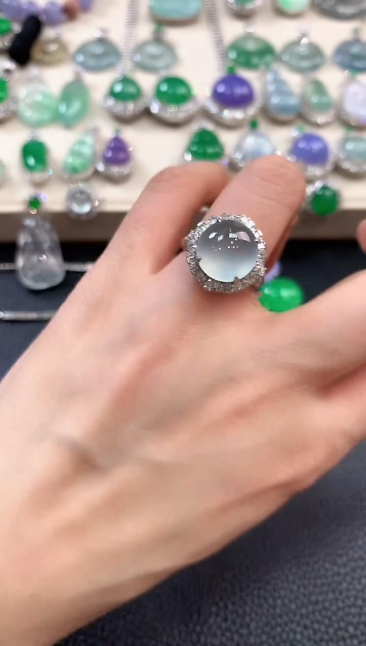 【闪购商品】翡翠戒指18K金镶嵌m51     