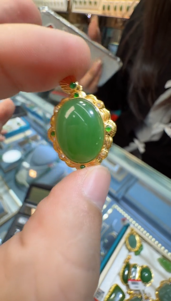 【闪购商品】和田玉吊坠(不含链)18K金镶嵌蛋面吊坠 Y03 不含链