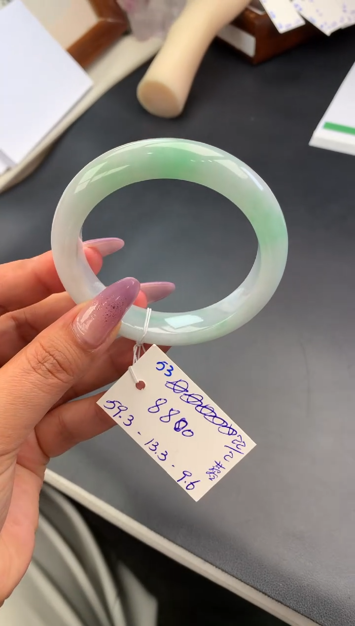 【闪购商品】翡翠手镯未镶嵌玉手镯