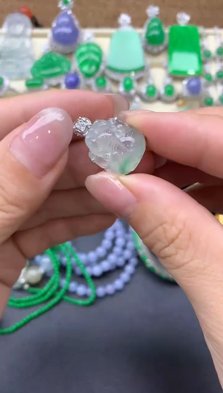 【闪购商品】翡翠颈饰18K金镶嵌378-中国好珍宝