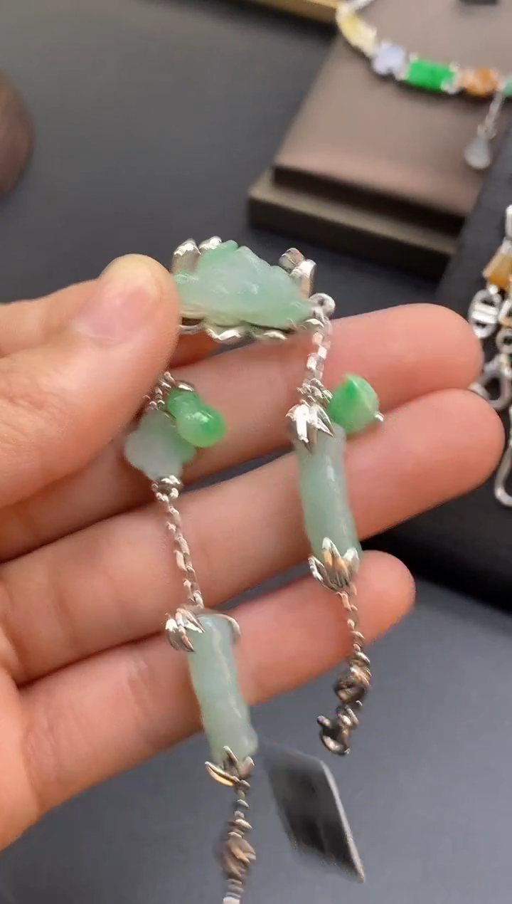 颈饰银S925镶嵌翡翠15767