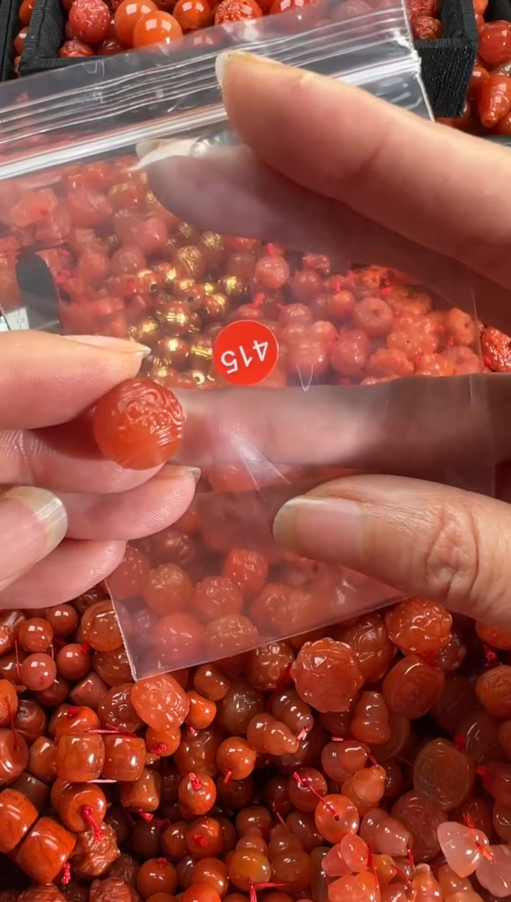 【闪购商品】南红玛瑙颈饰未镶嵌1