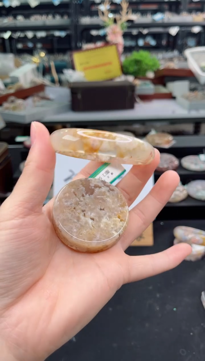 石英质玉未镶嵌手镯56圈口（赠品镯心）3321744