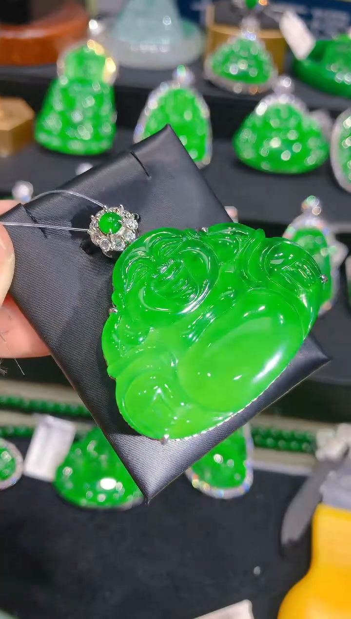 【闪购商品】翡翠颈饰银S925镶嵌65一季