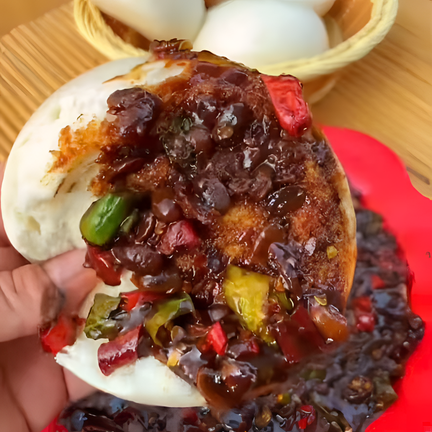 老式黄豆酱炒青红辣椒酱