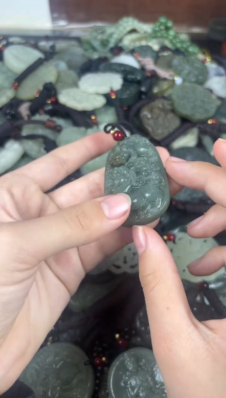 【闪购商品】和田玉颈饰未镶嵌1