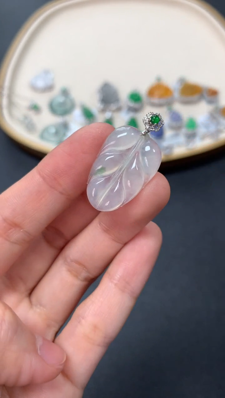【闪购商品】翡翠吊坠(不含链)18K金镶嵌1580