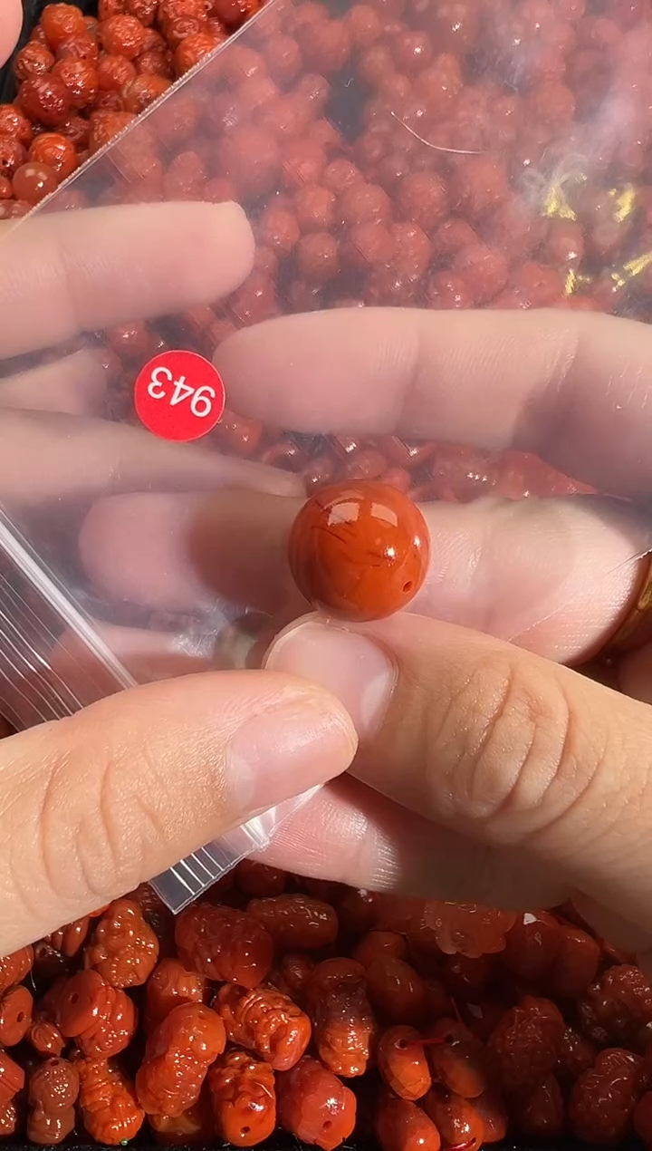 颈饰未镶嵌南红玛瑙1