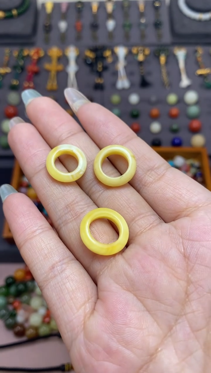 蜜蜡颈饰未镶嵌跑环多样性发货拍一发一