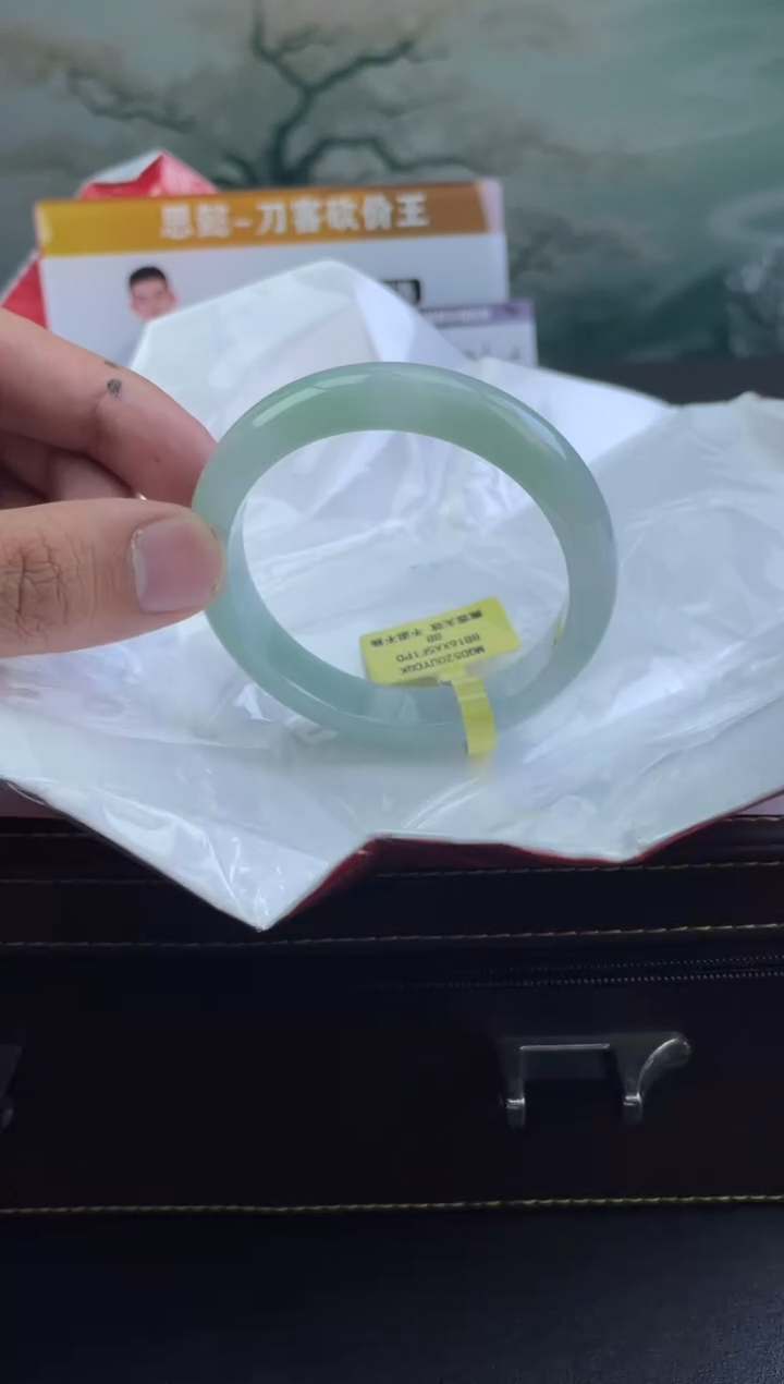 翡翠手镯未镶嵌29          56
