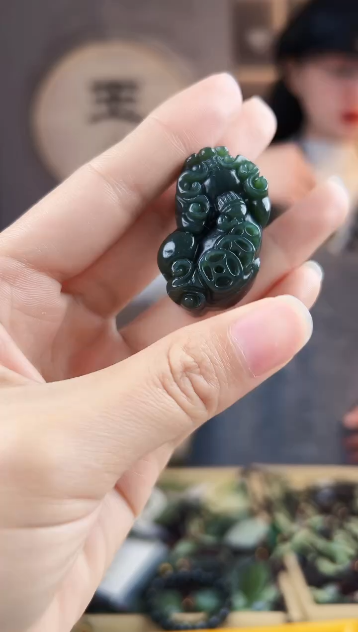 颈饰未镶嵌和田玉拍一发一，多样性发货