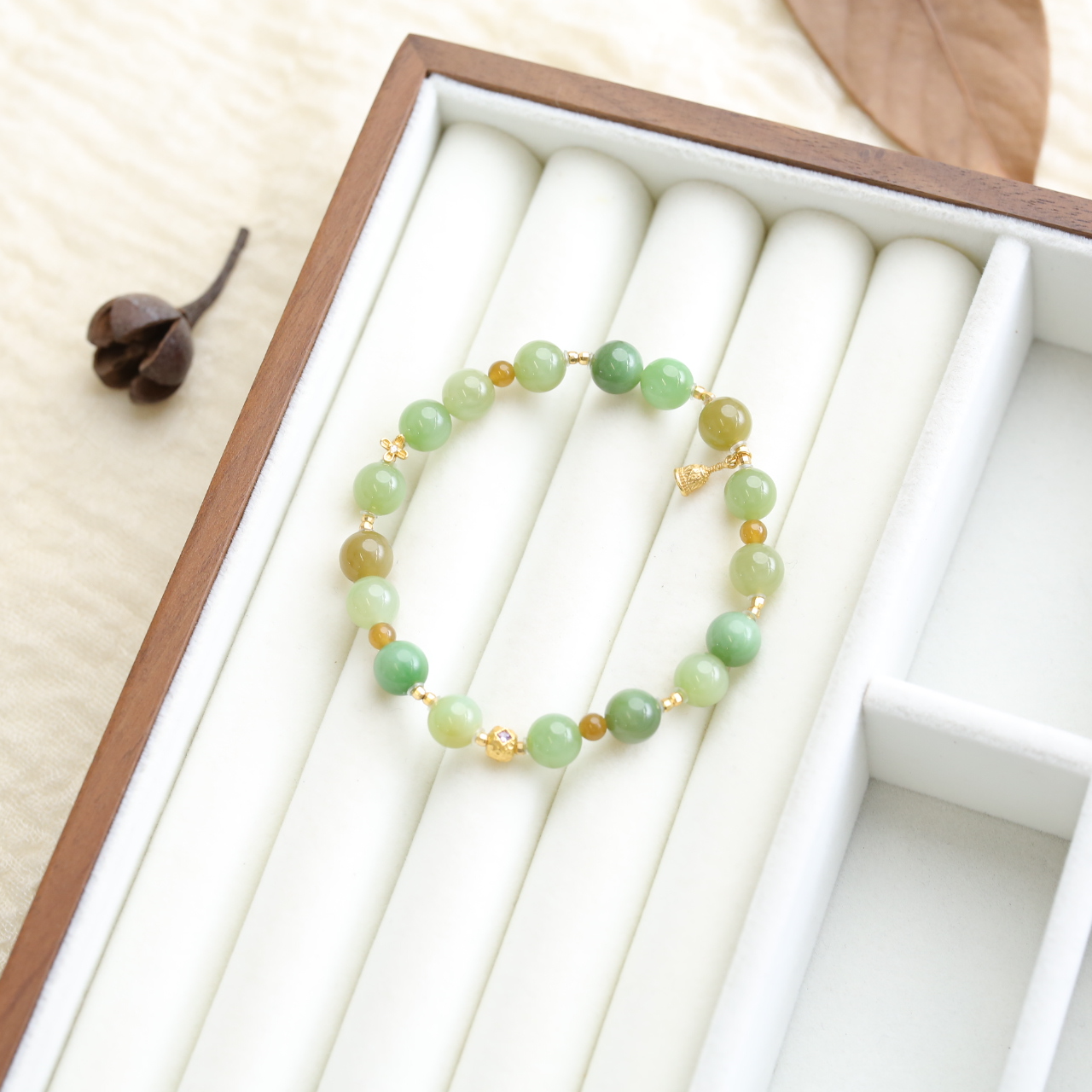 【云边/春溪】黑羊洞碧玉7.5mm+ 满天星手链（多样性发其一）