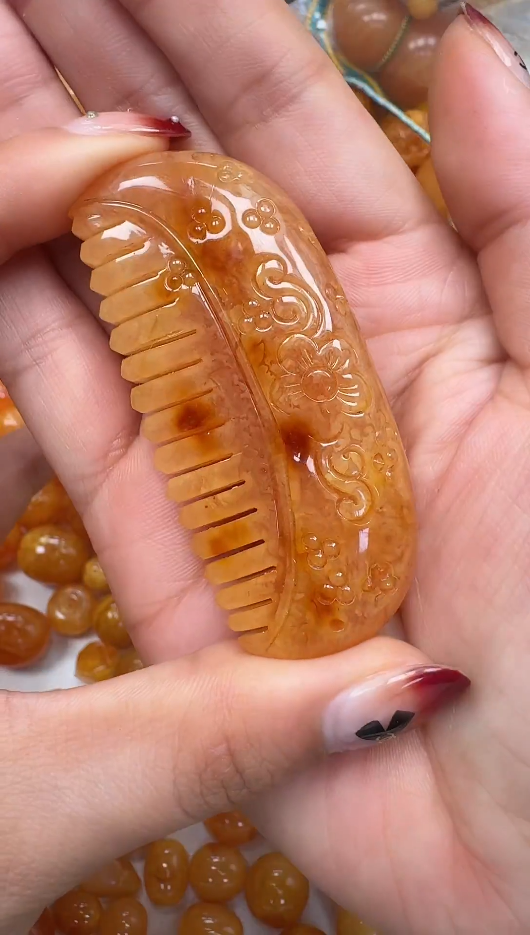 裸石琥珀未镶嵌如图