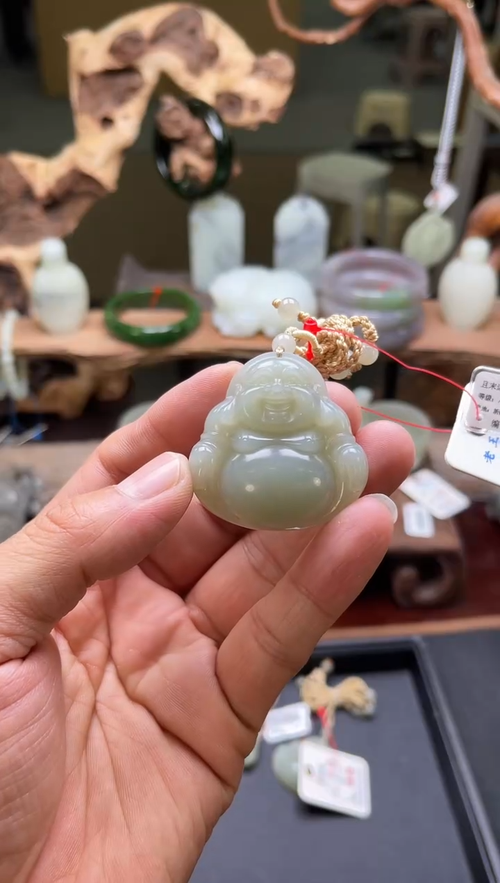 【闪购商品】和田玉吊坠未镶嵌且末青白 42佛公9006150