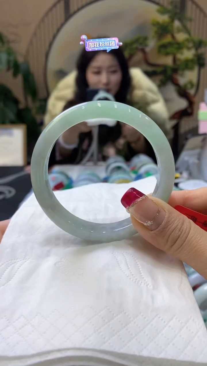 【闪购商品】翡翠手镯未镶嵌99904598