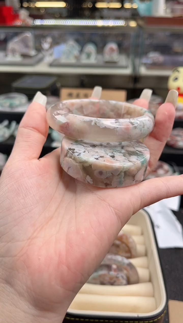 未镶嵌手镯石英质玉尘*丷圈口（赠品镯心）