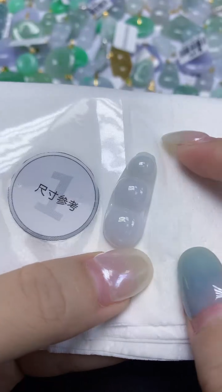 翡翠未镶嵌颈饰天然缅甸翡翠A货百元以上9元证书费自理